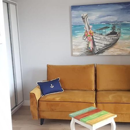 Uroczy Apartament Happy 01 Z Widokowym Tarasen Na Dachu - Tuz Przy Plazy !!! Niechorze Exterior foto